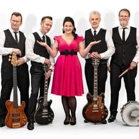 Suzie and the Fireballs - 50s Rock & Roll und 60s Beat