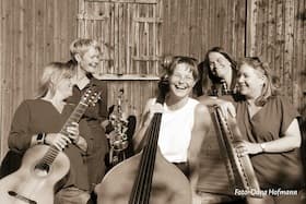Scharadwanzen "Spuren von Volksmusik nicht ausgeschlossen!" Saxophon, Klarinette, Hackbrett, Gitarre, Kontrabass