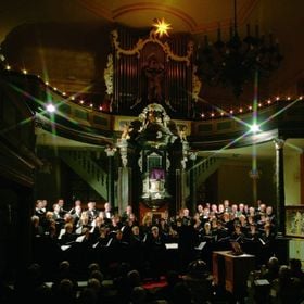 Weihnachtsmusik bei Kerzenschein - Lieder, Motetten und Orgelwerke aus dem 16. bis 20. Jahrhundert