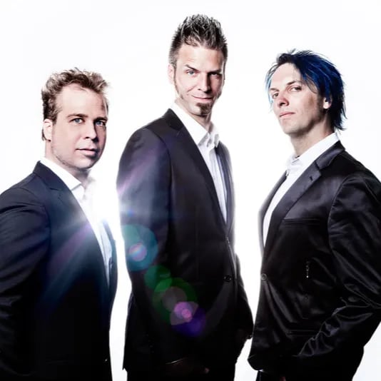 Tripod - "Trio" + "iPod" = TRiPOD