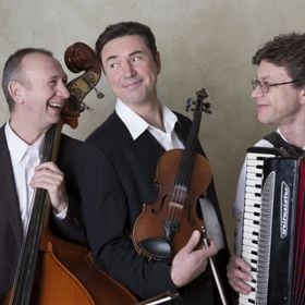 Trio SCHO – Old Russian Music