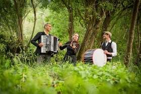Konzerte im Schwanen - Balkan-Ball mit ZAKUSKA & Bettina Pinkert