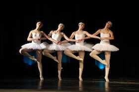 Ballett Gala - 2. Akt. Schwanensee - präsentiert von Lena Massimo