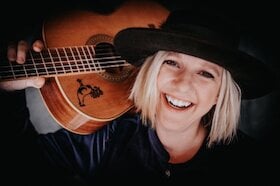 Claudia Koreck - NEO ALPIN