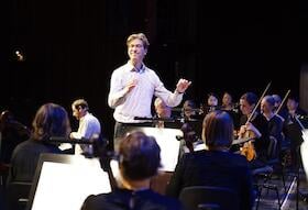 Familienkonzert 2 - Klang voller Tanz - Eine fantastische Tanzreise Ltg. Wouter Padberg
