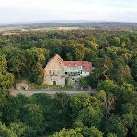 Führung durch das Jagdschloss inkl. Riesenweinfass