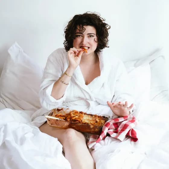 Clubzentrum Comma - Matilde Keizer "Lasagne Im Bett"