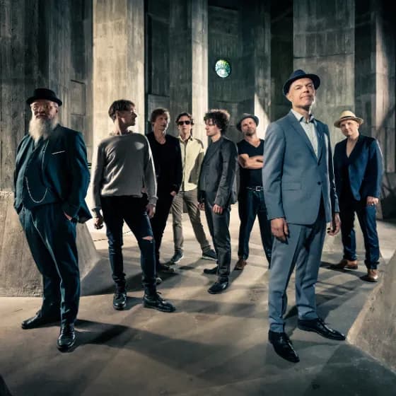 Thorbjörn Risager & The Black Tornado