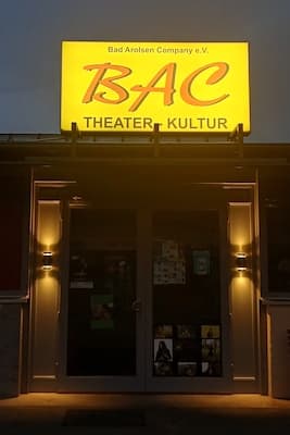 Kino im BAC: Filmkunst in Theateratmosphäre - Der Held von Bahnhof Friedrichstraße