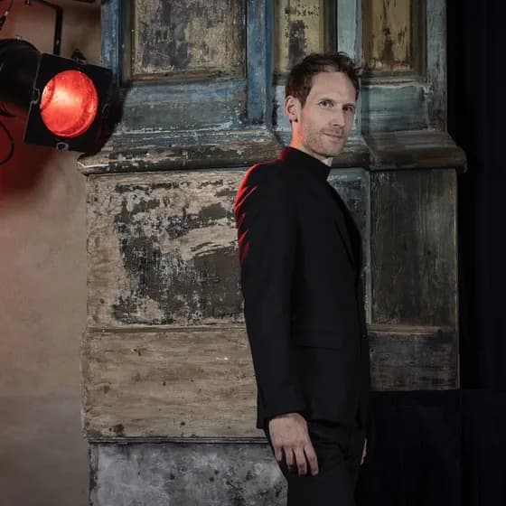 Yann Yuro - SHOW DOWN – Wettstreit der Magier