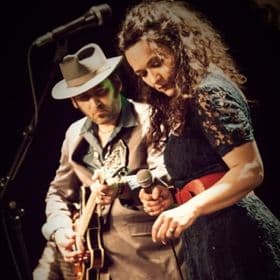Meena Cryle und & Chris Fillmore Band