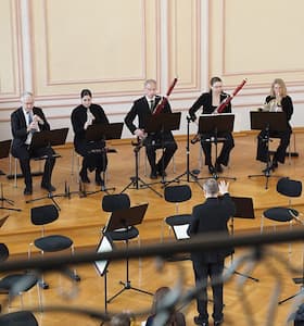 1. Klassik um 11 - Barocke Vielfalt - Werke v. Praetorius, Biber, Telemann u. Pachelbel Ltg. W. Padberg