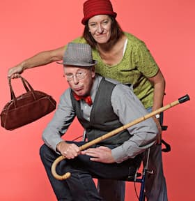 Friedrichsdorfer Kulturzeit - KellerKabarett: Duo Kabbaratz - Zähne wie Sterne: nachts kommen sie raus!