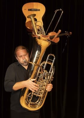 Andreas Martin Hofmeir - Konzertante Aneignung - eine musikalische Frechheit