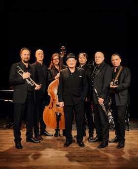 Je Chante - Klaußner swingt Charles Trenet - Burghart Klaußner & Band Chansons von Carles Trenet