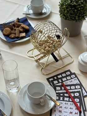 Kaffee, Kuchen & Bingo