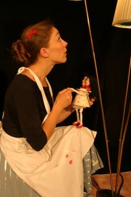 Kindertheater 2027 - Schneewittchen. Ein Haushaltsdrama nach dem Märchen der Gebrüder Grimm