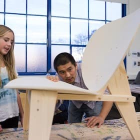 Weil Chair Workshops (DE) - Weil Chair – Ein Stuhl für alle (DE)