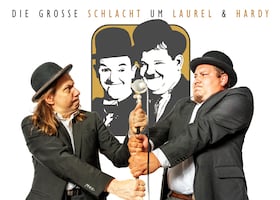 Die grosse Schlacht um Laurel & Hardy - Filmvergnügen live synchronisiert mit Wiener Schmäh und Hessisch Gebabbel