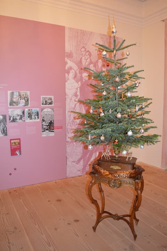 Klingendes Museum I Adventsnachmittag im Biedermeier-Salon